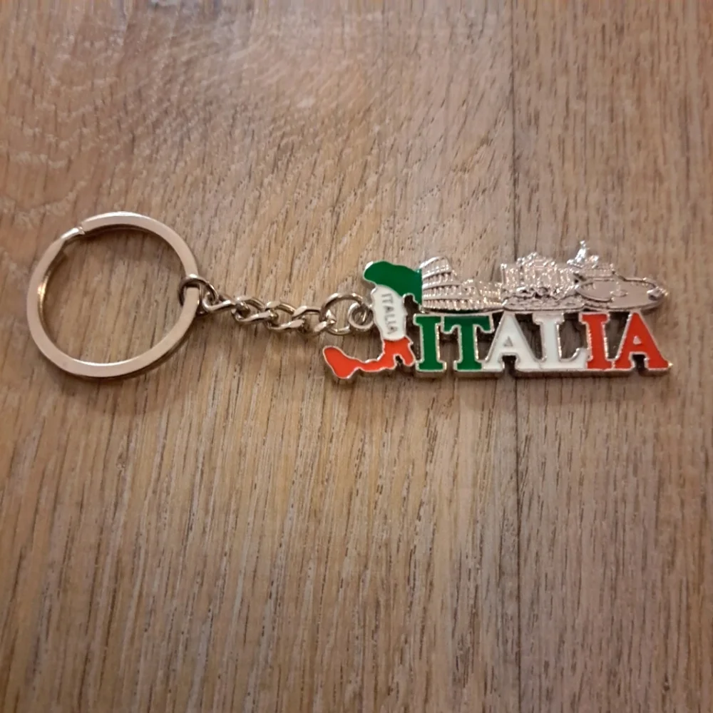 ITALIA Green White Red Silver Metal Keychain